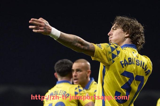 金年会app-英超球员速度排行榜年度更新：短距离爆发力对决